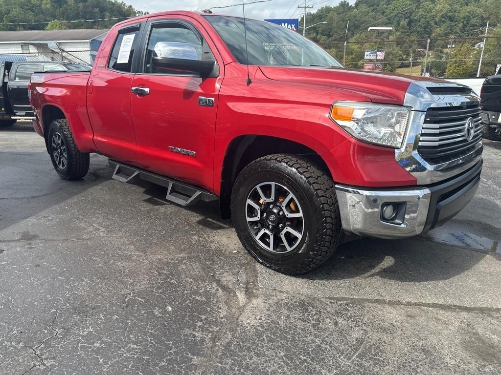 Toyota Tundra 4WD Limited Double Cab 6.5' Bed 5.7L (Natl) 2017