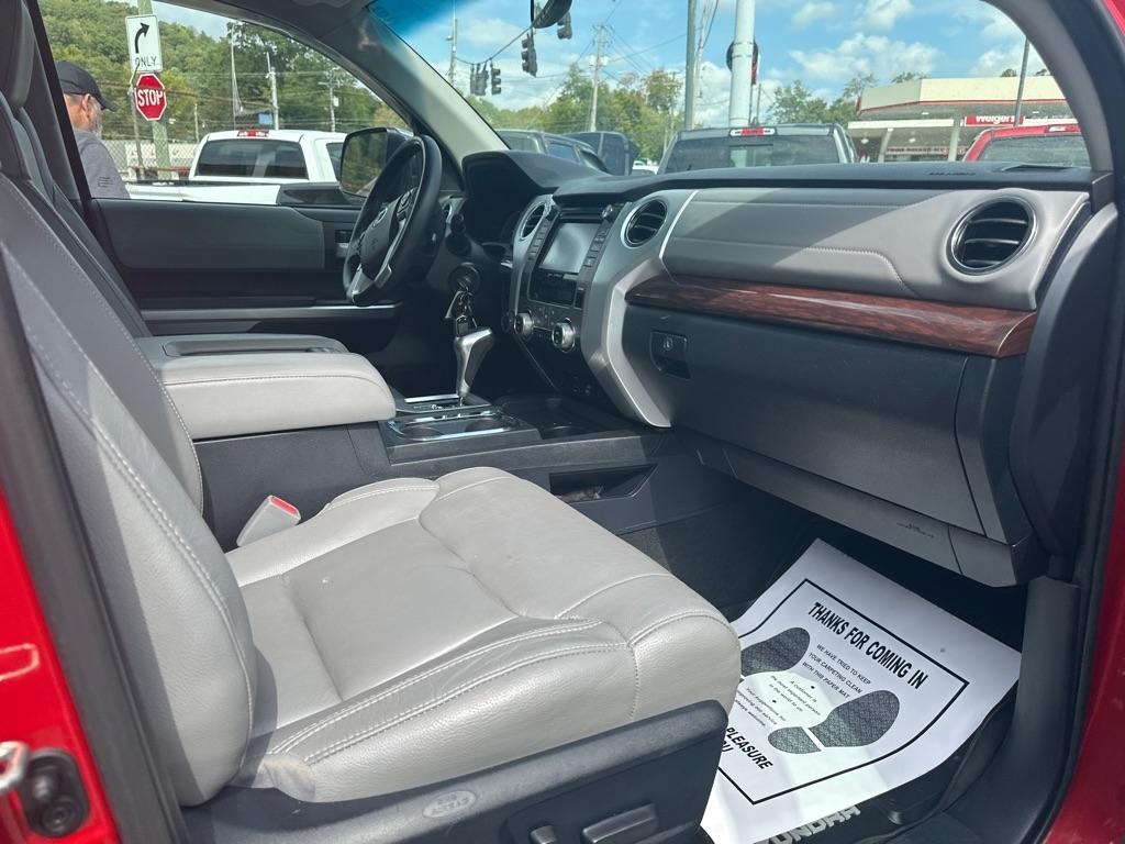 Toyota Tundra 4WD Limited Double Cab 6.5' Bed 5.7L (Natl) 2017