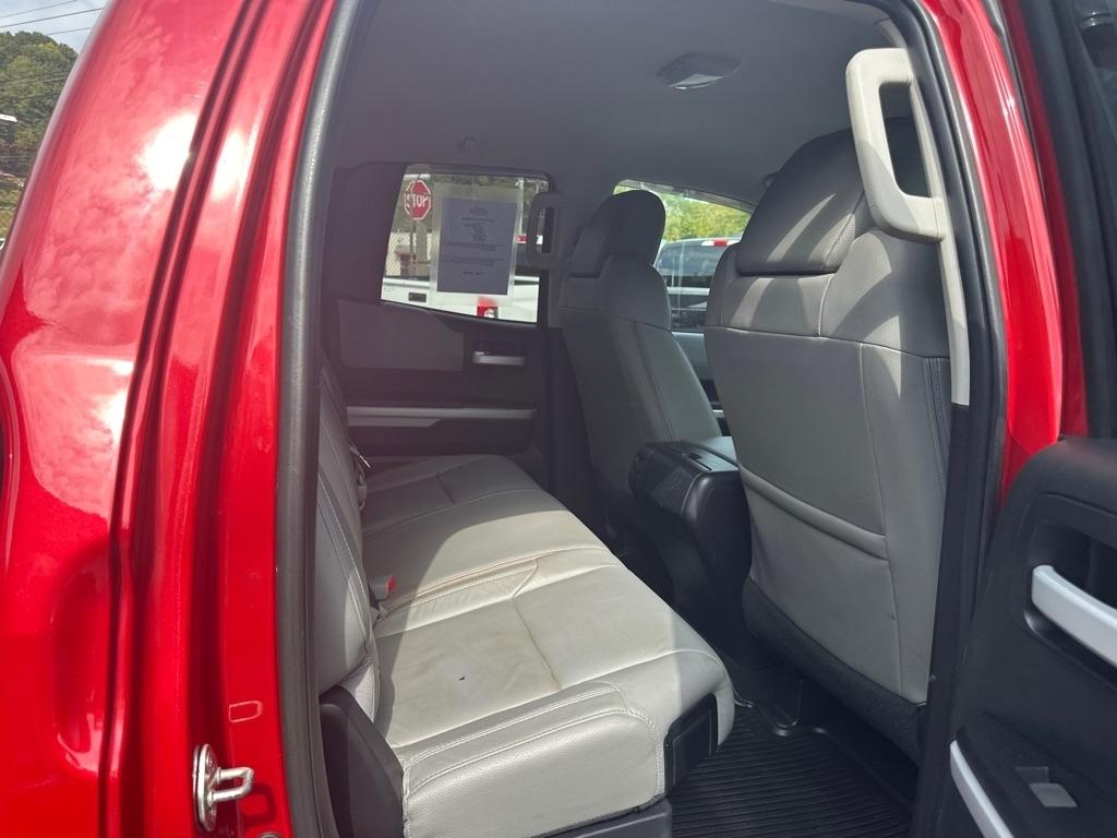 Toyota Tundra 4WD Limited Double Cab 6.5' Bed 5.7L (Natl) 2017
