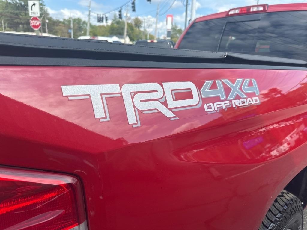 Toyota Tundra 4WD Limited Double Cab 6.5' Bed 5.7L (Natl) 2017