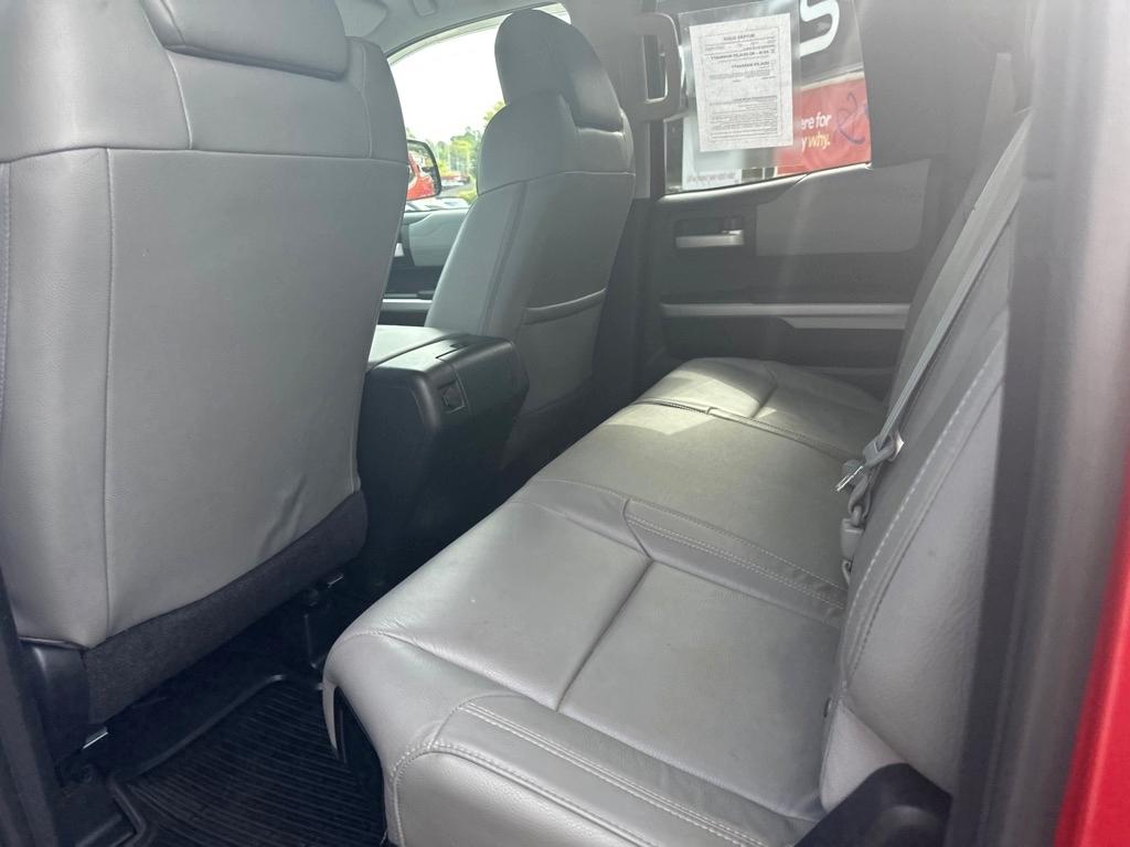 Toyota Tundra 4WD Limited Double Cab 6.5' Bed 5.7L (Natl) 2017