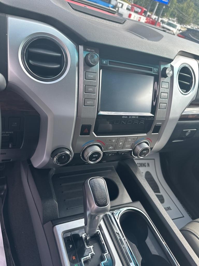 Toyota Tundra 4WD Limited Double Cab 6.5' Bed 5.7L (Natl) 2017