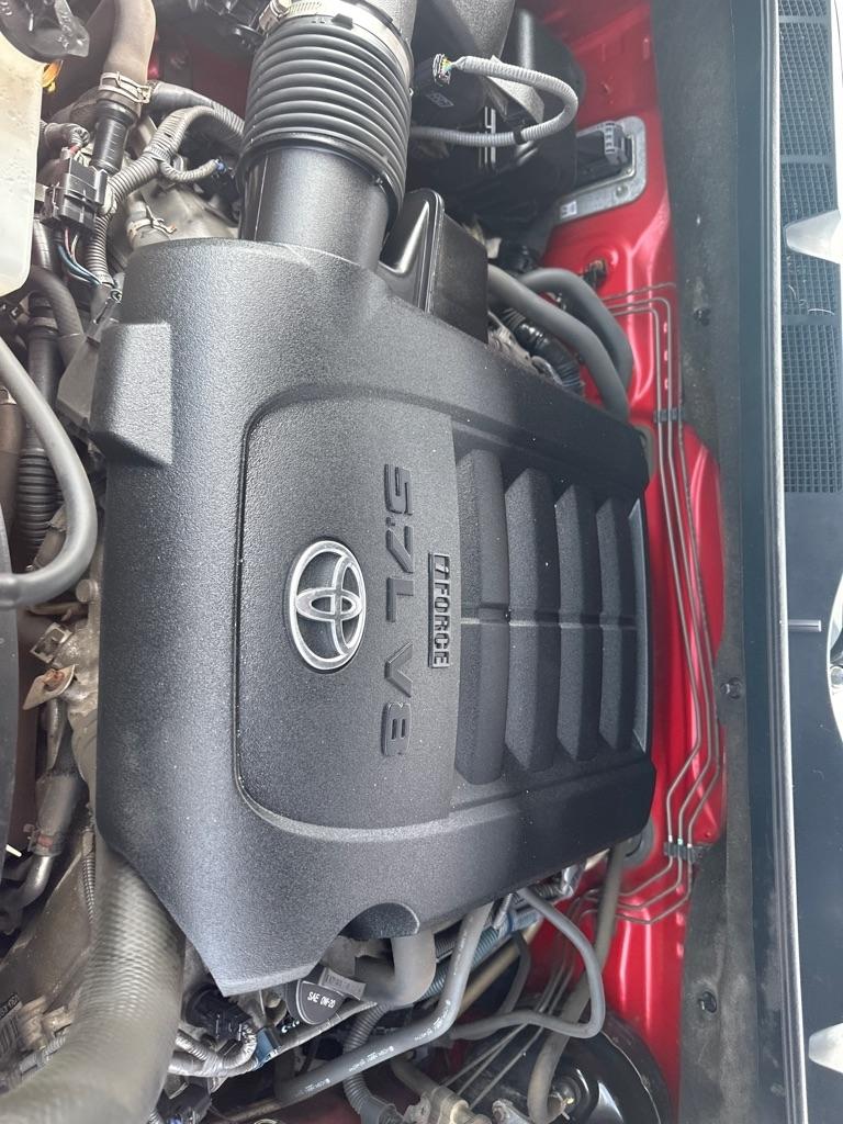 Toyota Tundra 4WD Limited Double Cab 6.5' Bed 5.7L (Natl) 2017