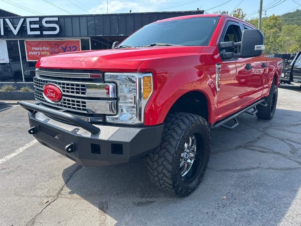 Ford Super Duty F-250 SRW King Ranch 4WD Crew Cab 8' Box 2017