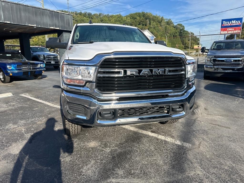 RAM 3500 Big Horn 4x4 Crew Cab 6'4" Box 2020