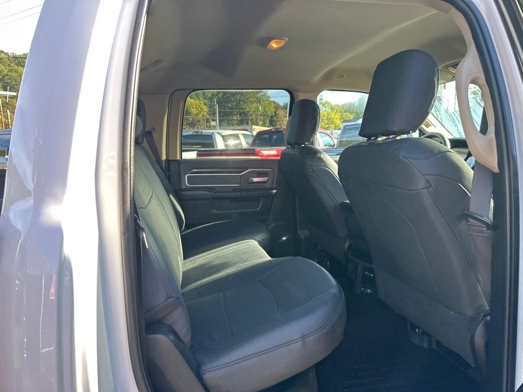 RAM 3500 Big Horn 4x4 Crew Cab 6'4" Box 2020