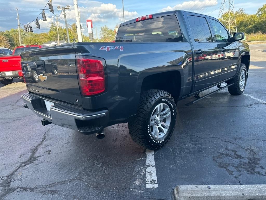 Chevrolet Silverado photo 4