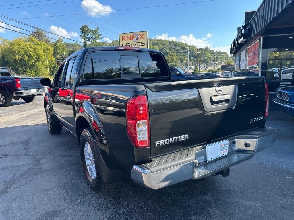 Nissan Frontier Crew Cab 4x4 SV V6 Auto 2018