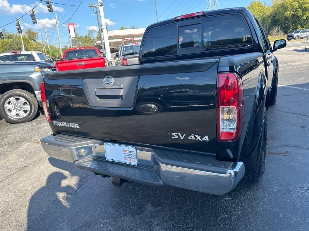 Nissan Frontier Crew Cab 4x4 SV V6 Auto 2018