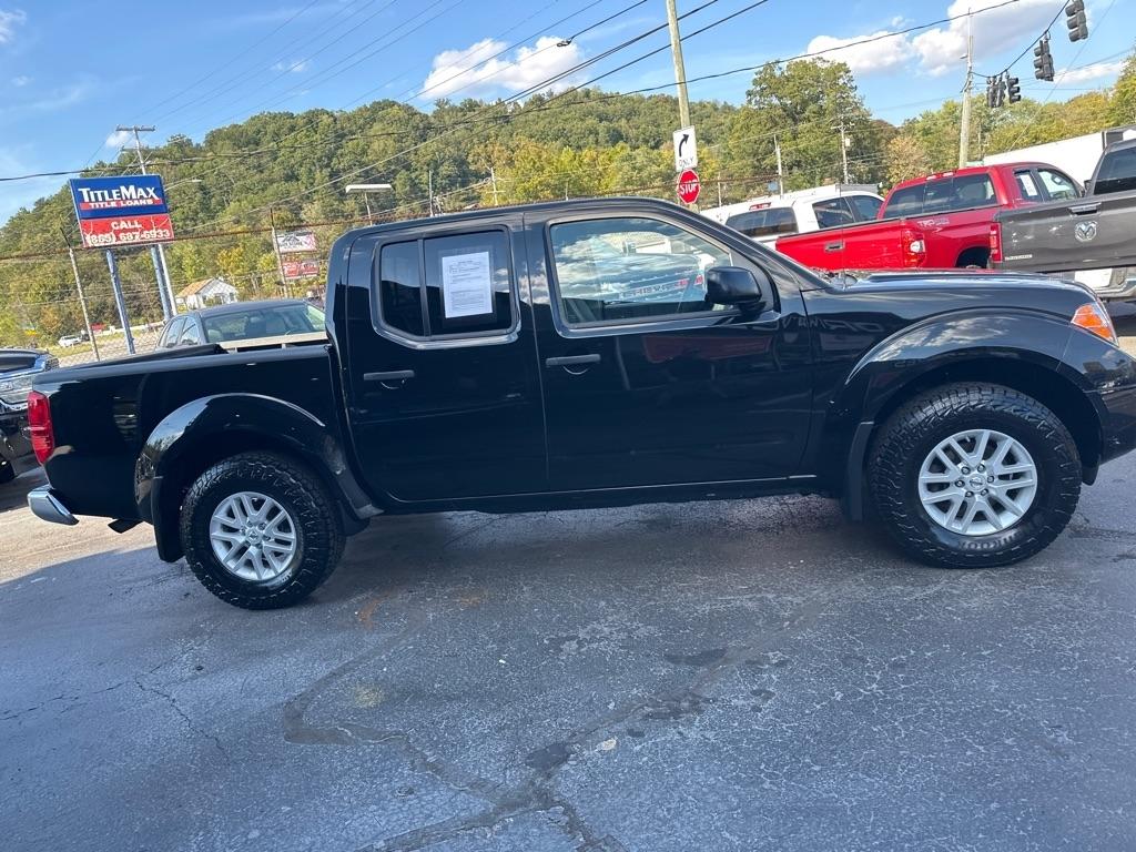 Nissan Frontier Crew Cab 4x4 SV V6 Auto 2018