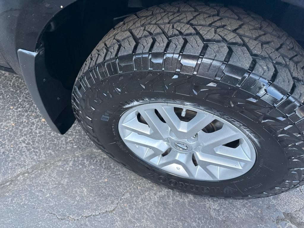 Nissan Frontier Crew Cab 4x4 SV V6 Auto 2018