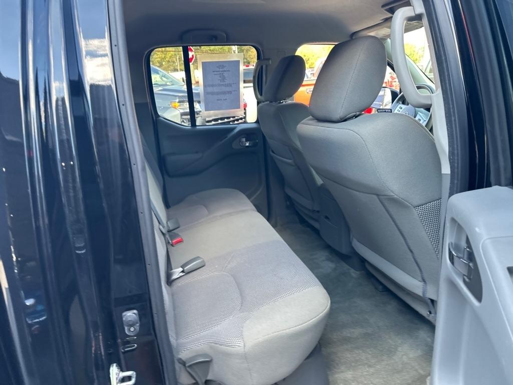 Nissan Frontier Crew Cab 4x4 SV V6 Auto 2018