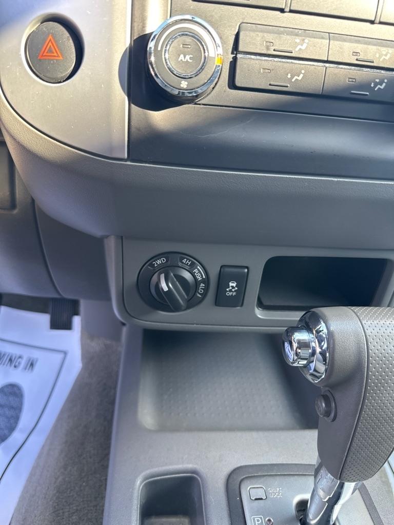 Nissan Frontier Crew Cab 4x4 SV V6 Auto 2018