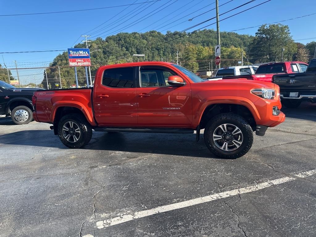 Toyota Tacoma TRD Off Road Double Cab 5' Bed V6 4x4 MT (Natl) 2018