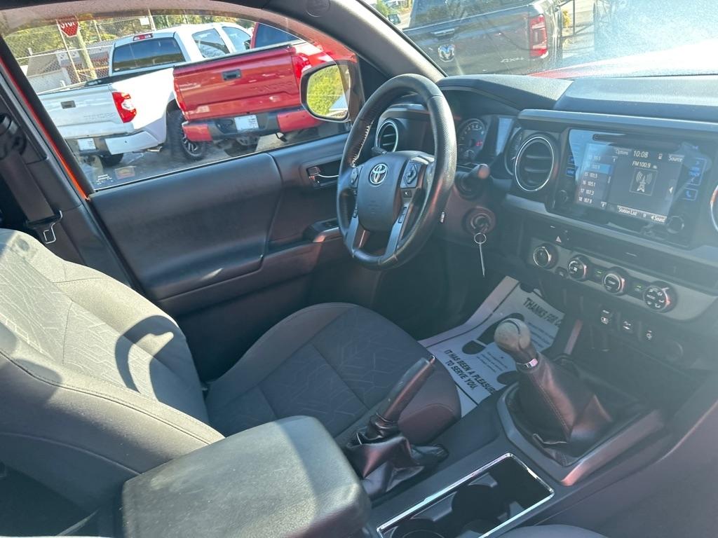 Toyota Tacoma TRD Off Road Double Cab 5' Bed V6 4x4 MT (Natl) 2018