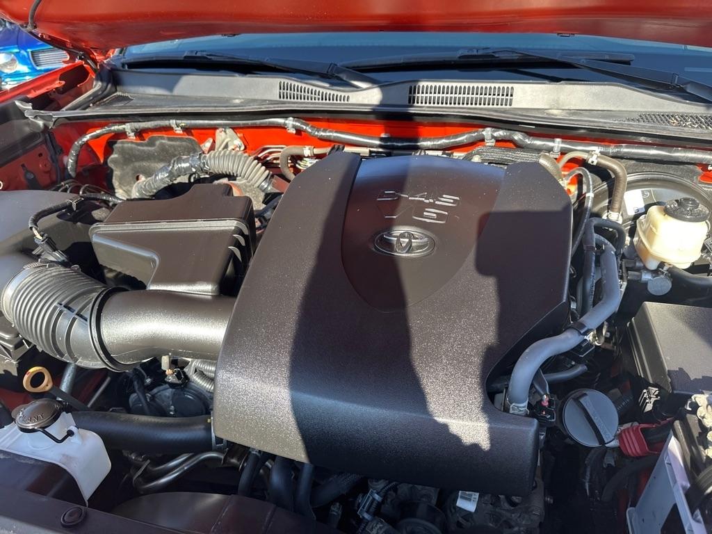 Toyota Tacoma TRD Off Road Double Cab 5' Bed V6 4x4 MT (Natl) 2018