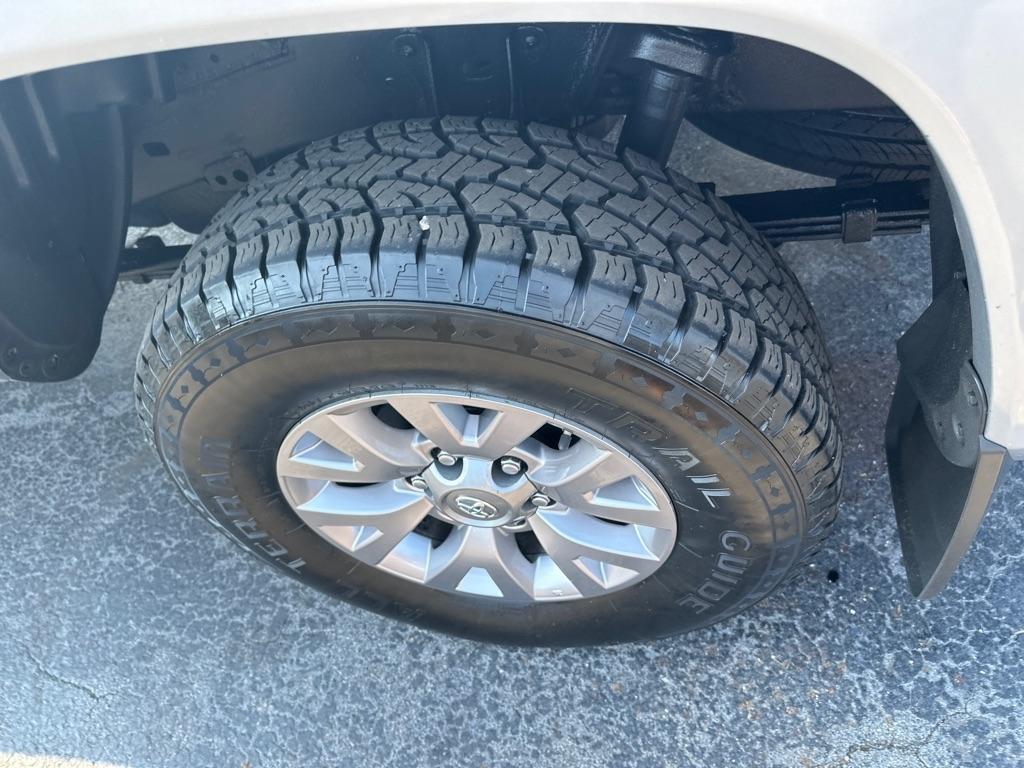 Toyota Tacoma 4WD Double Cab V6 MT TRD Off Road (Natl) 2016
