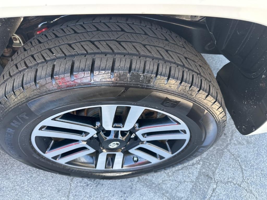 Toyota 4Runner TRD Off Road Premium 4WD (Natl) 2018