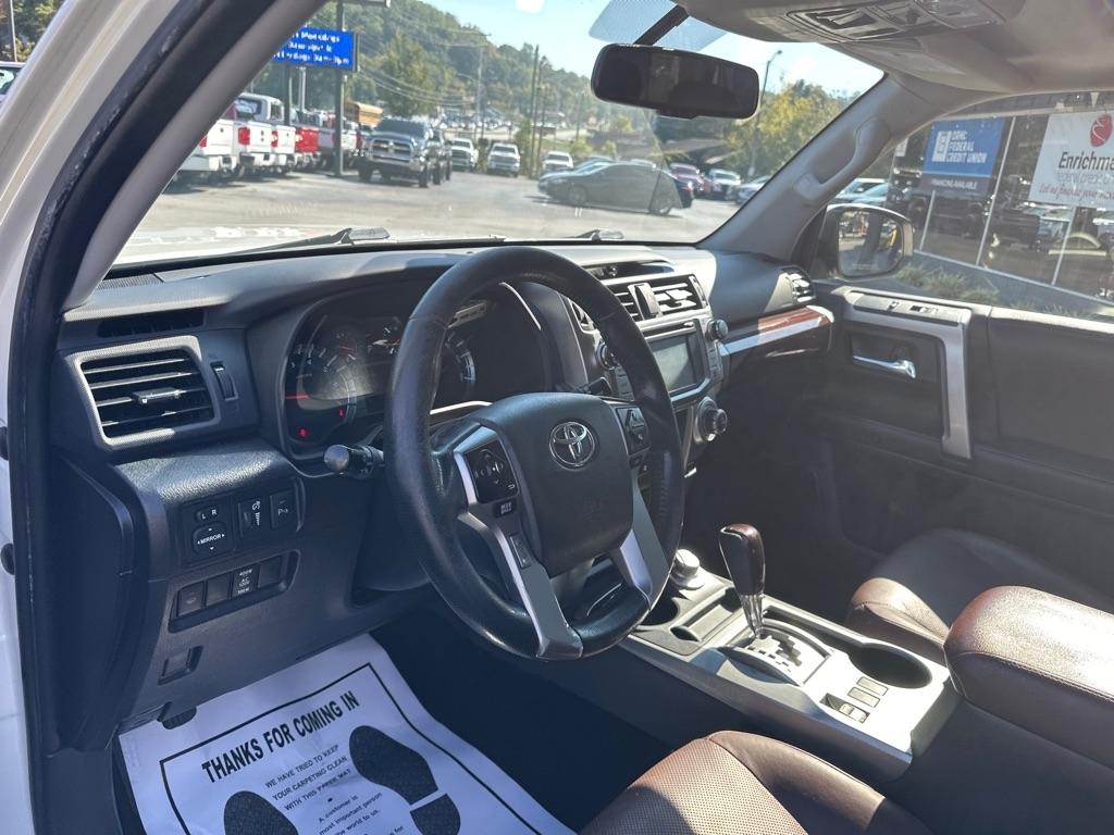 Toyota 4Runner TRD Off Road Premium 4WD (Natl) 2018