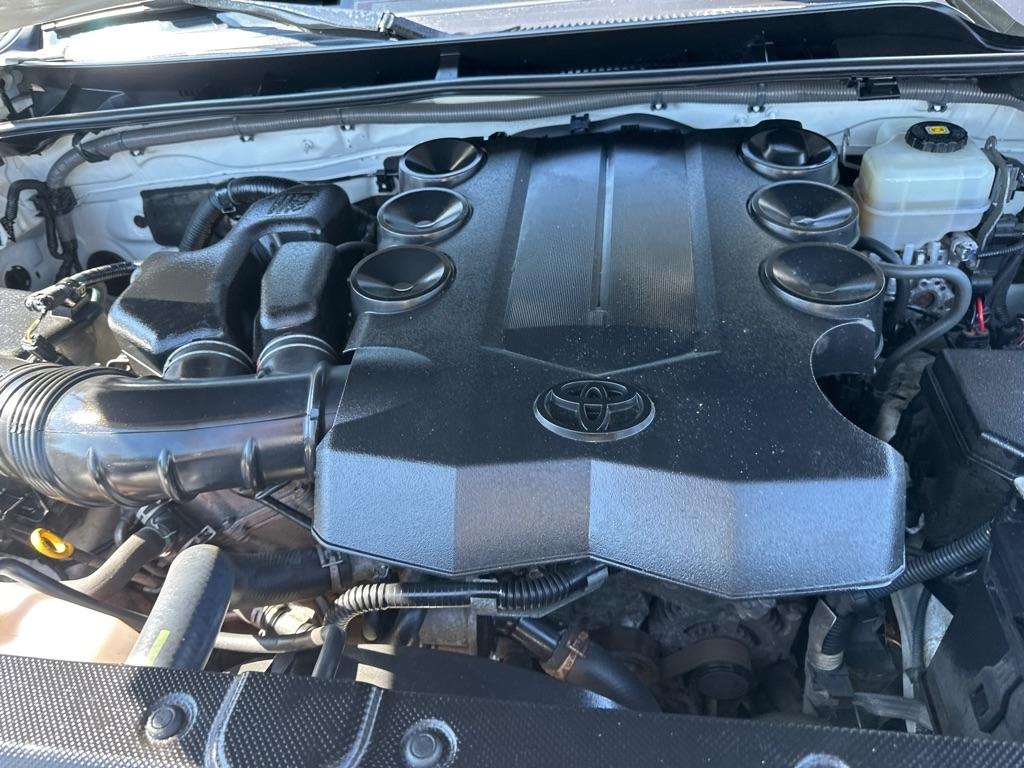 Toyota 4Runner TRD Off Road Premium 4WD (Natl) 2018