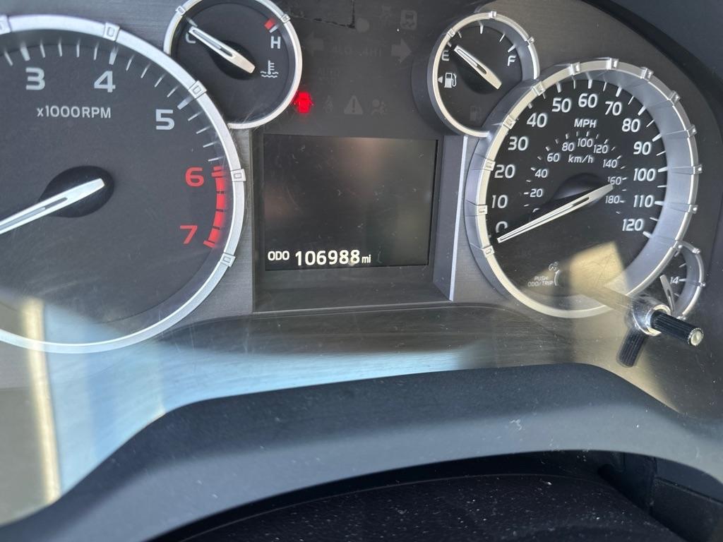 Toyota Tundra 4WD Truck Double Cab 5.7L FFV V8 6-Spd AT TRD Pro (Natl) 2016