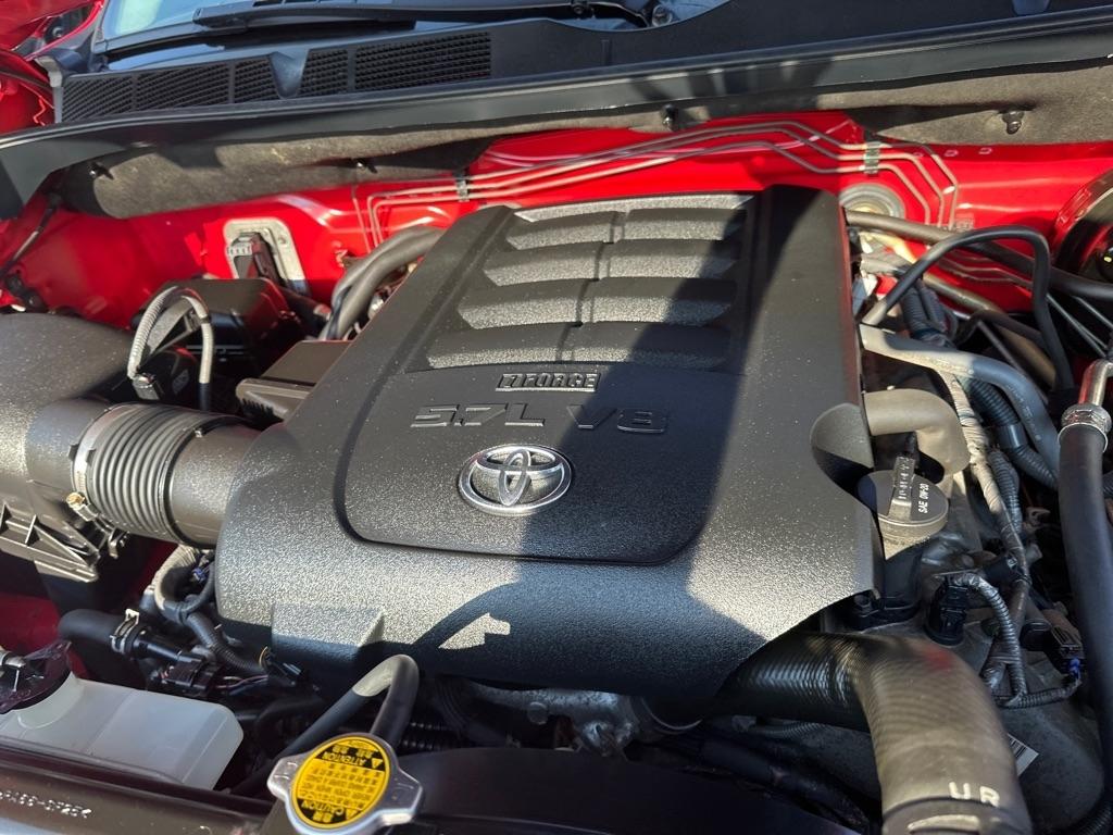 Toyota Tundra 4WD Truck Double Cab 5.7L FFV V8 6-Spd AT TRD Pro (Natl) 2016