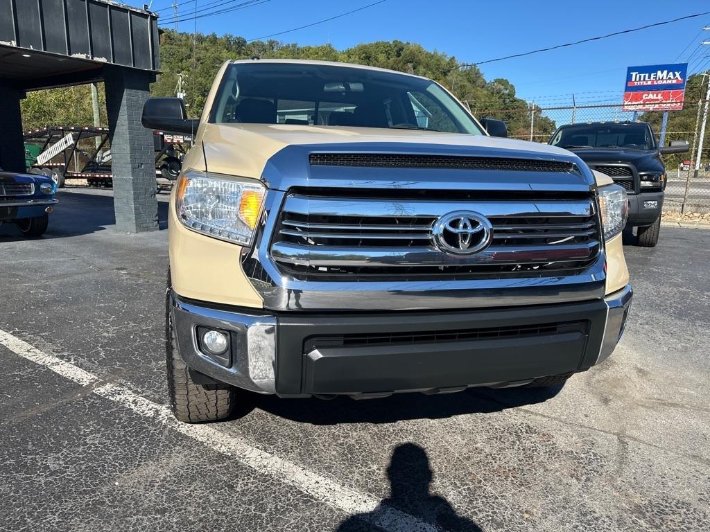 Toyota Tundra 4WD SR5 Double Cab 6.5' Bed 4.6L (Natl) 2017