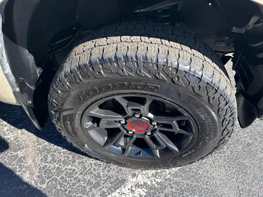Toyota Tundra 4WD SR5 Double Cab 6.5' Bed 4.6L (Natl) 2017