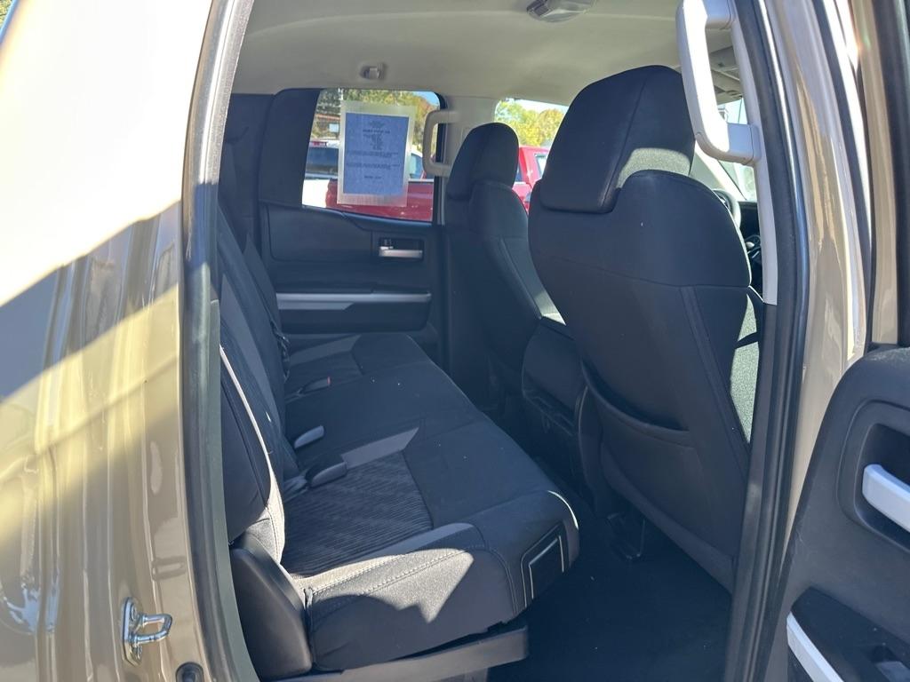 Toyota Tundra 4WD SR5 Double Cab 6.5' Bed 4.6L (Natl) 2017