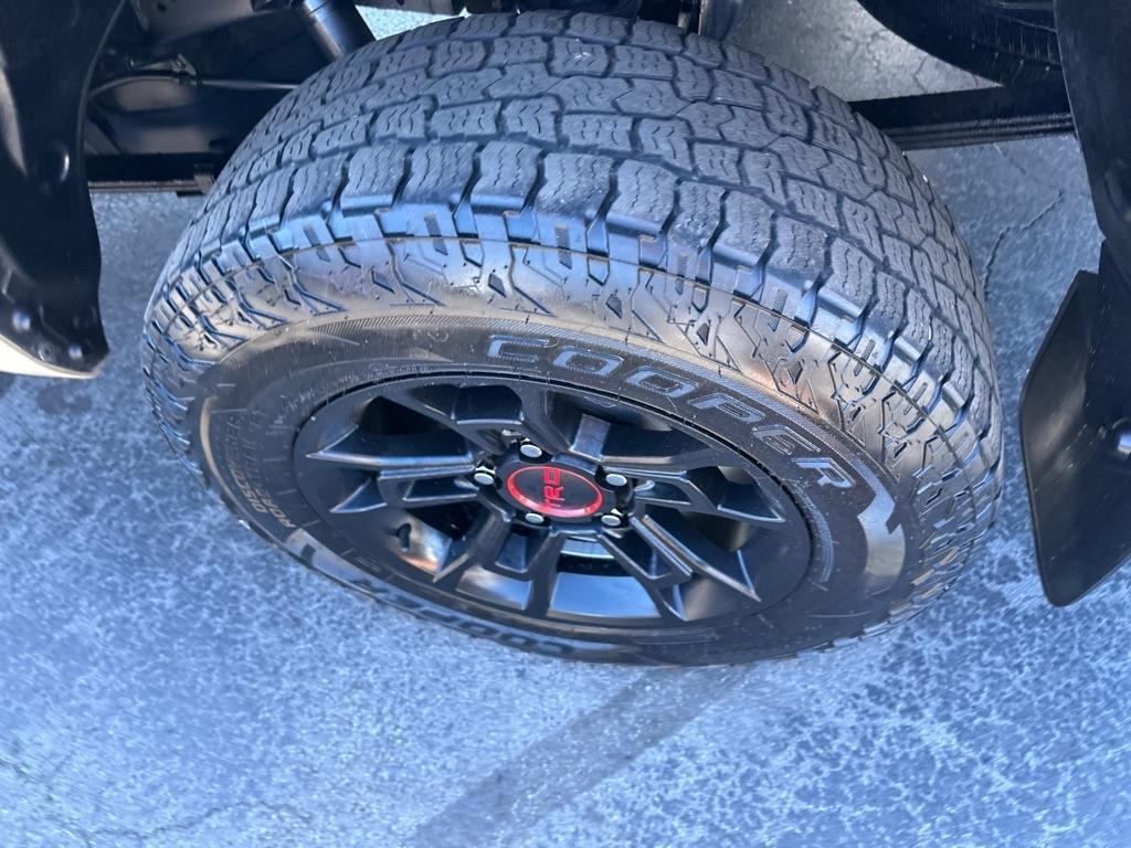 Toyota Tundra 4WD SR5 Double Cab 6.5' Bed 4.6L (Natl) 2017