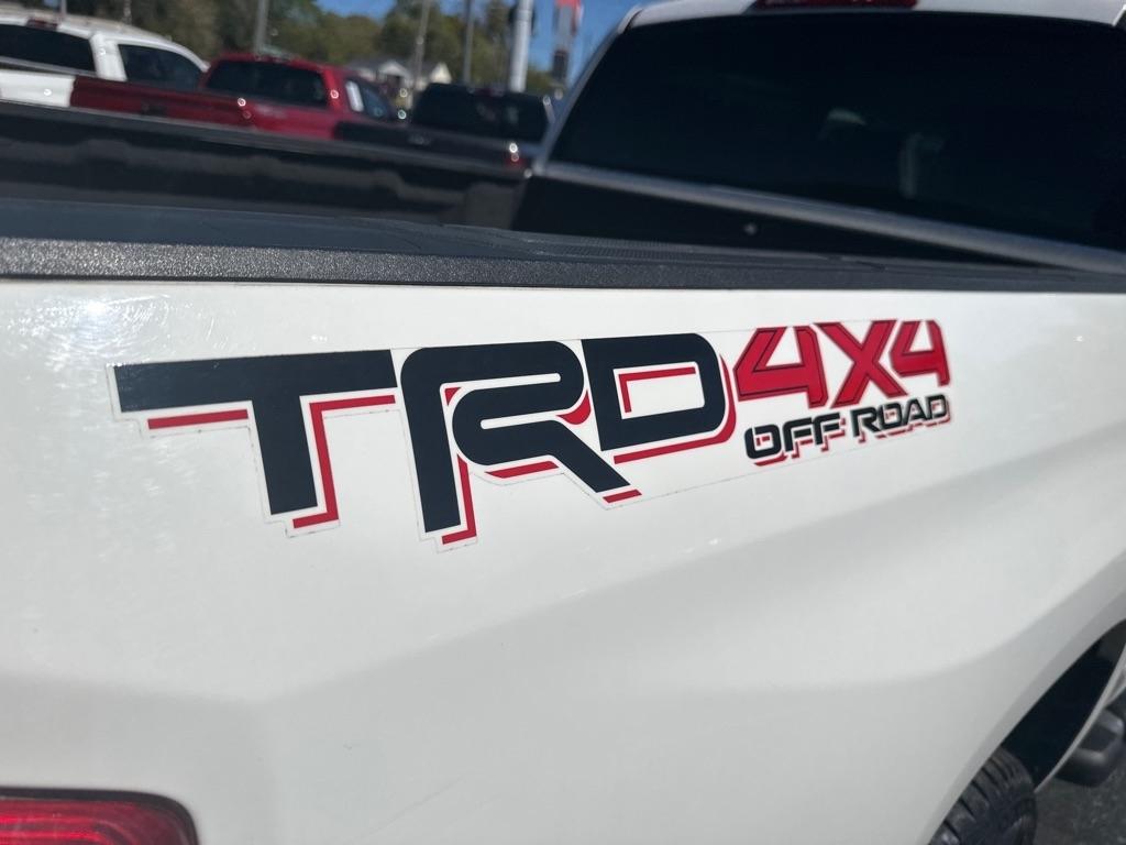 Toyota Tundra 4WD Truck CrewMax 5.7L V8 6-Spd AT TRD Pro (Natl) 2016