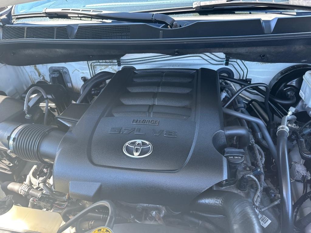 Toyota Tundra 4WD Truck CrewMax 5.7L V8 6-Spd AT TRD Pro (Natl) 2016