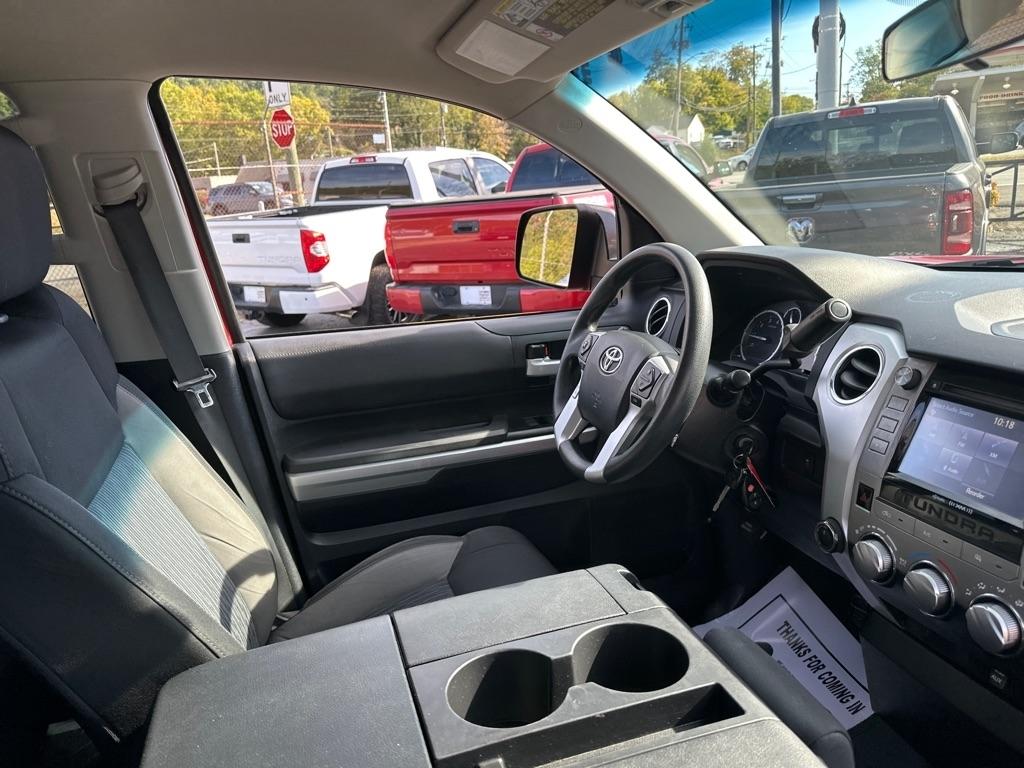 Toyota Tundra 4WD Truck Double Cab 5.7L V8 6-Spd AT SR5 (Natl) 2014