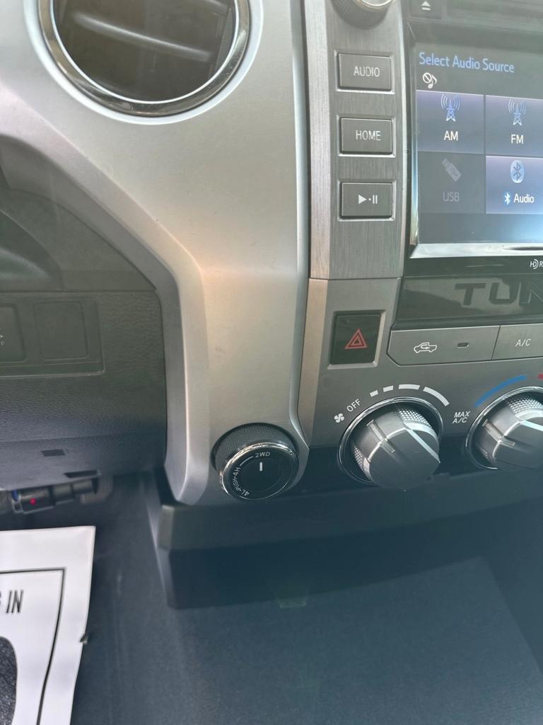 Toyota Tundra 4WD Truck Double Cab 5.7L V8 6-Spd AT SR5 (Natl) 2014