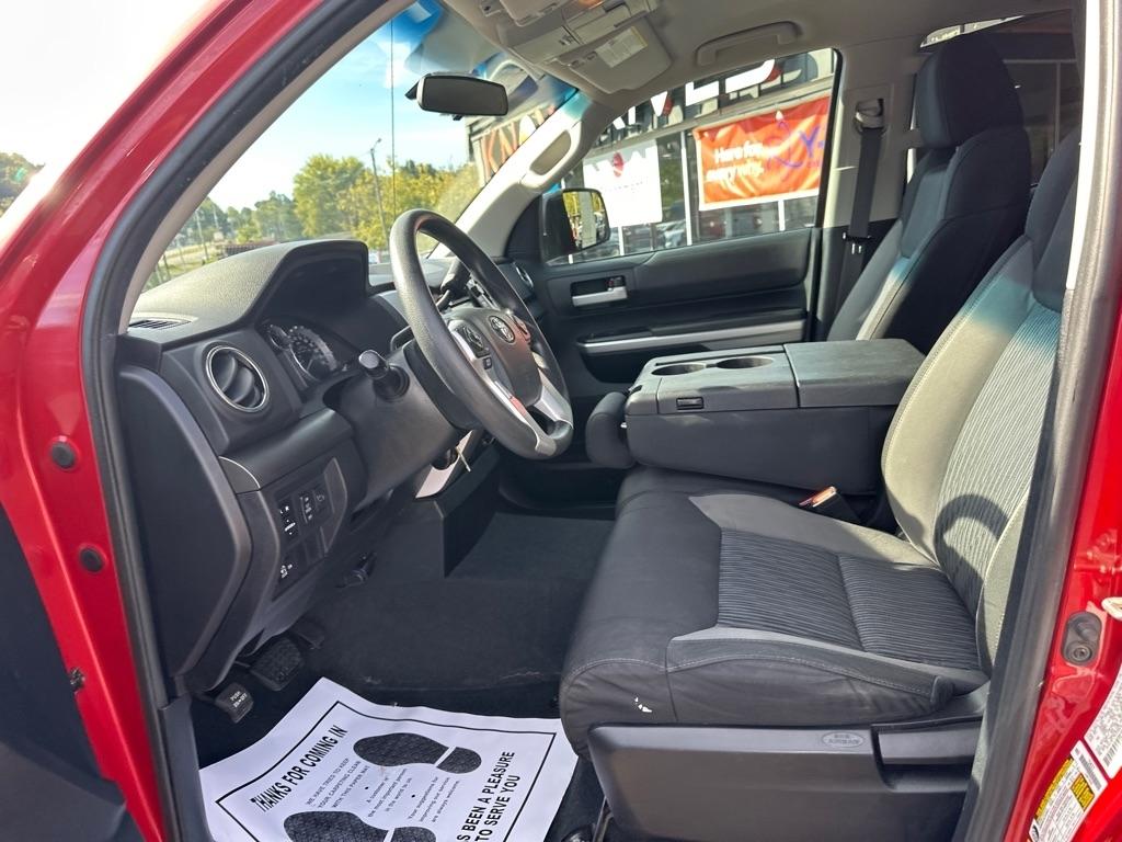 Toyota Tundra 4WD Truck Double Cab 5.7L V8 6-Spd AT SR5 (Natl) 2014