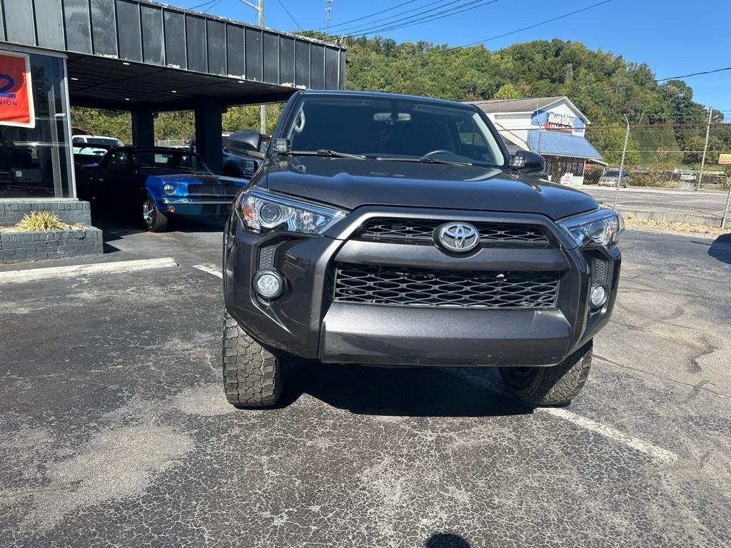 Toyota 4Runner TRD Off Road Premium 4WD (Natl) 2018