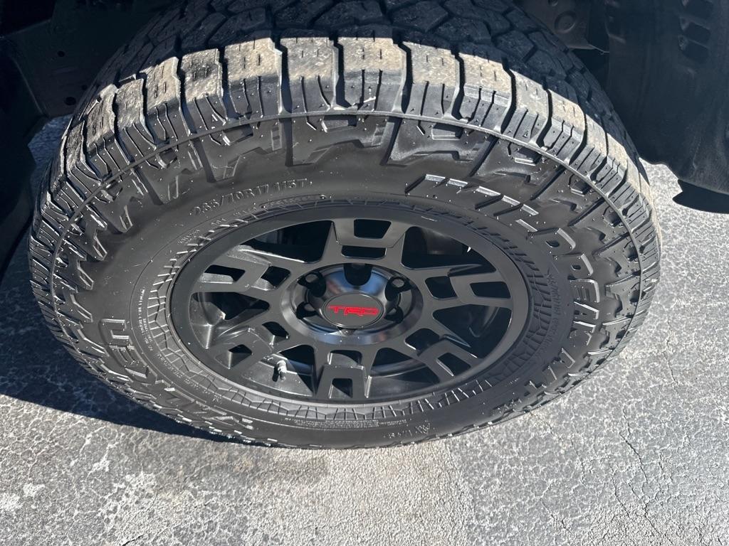 Toyota 4Runner TRD Off Road Premium 4WD (Natl) 2018