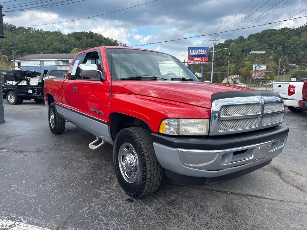 Dodge Ram 2500 Club Cab 155" WB HD 1996