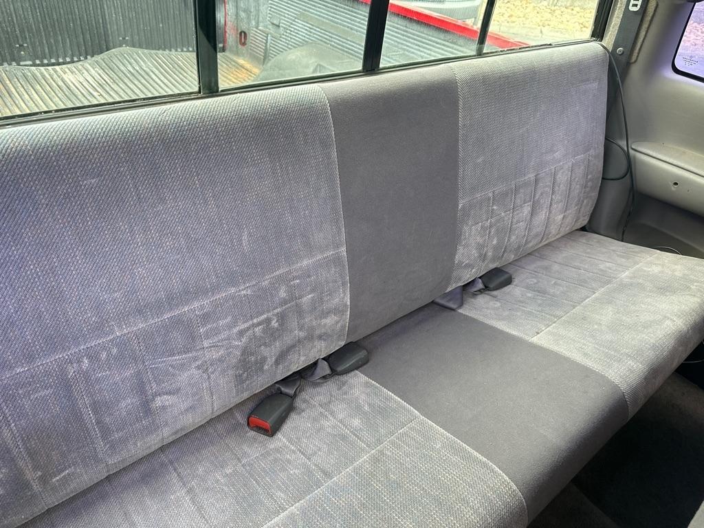 Dodge Ram 2500 Club Cab 155" WB HD 1996