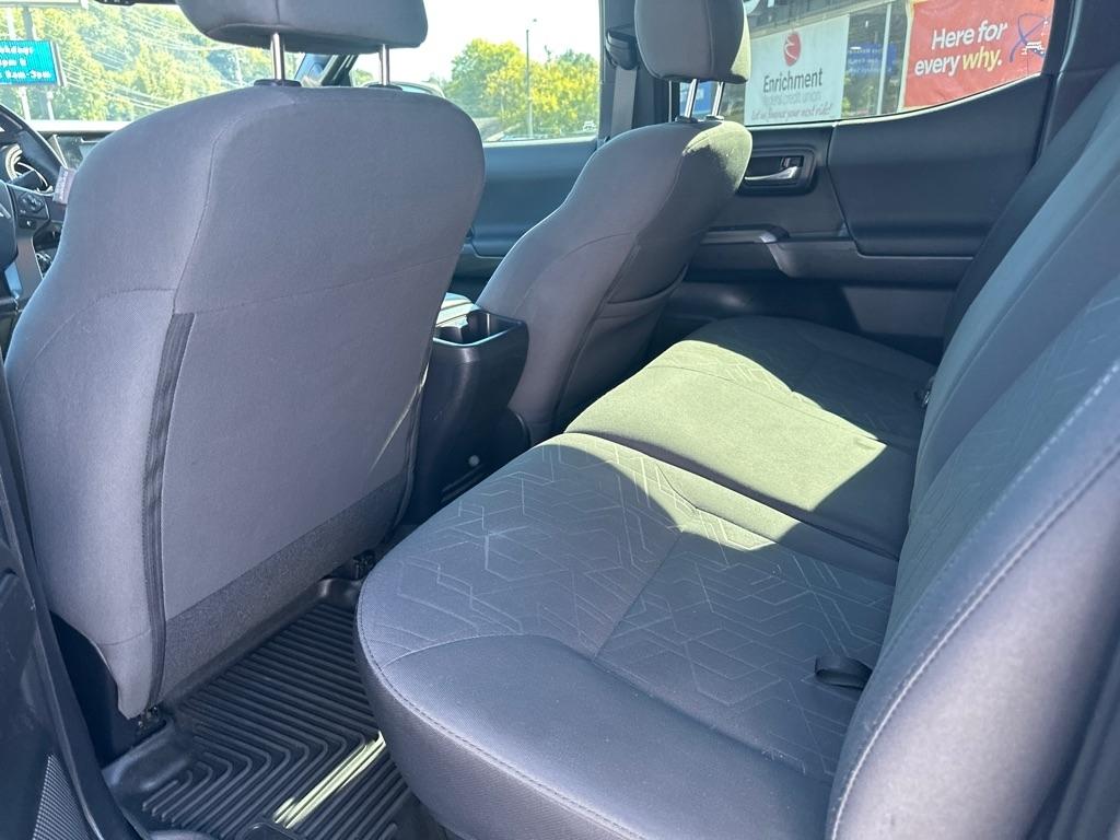 Toyota Tacoma TRD Off Road Double Cab 5' Bed V6 4x4 MT (Natl) 2017