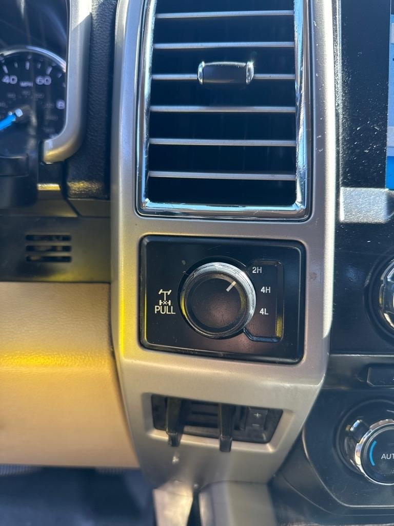 Ford Super Duty F-250 SRW King Ranch 4WD Crew Cab 8' Box 2017