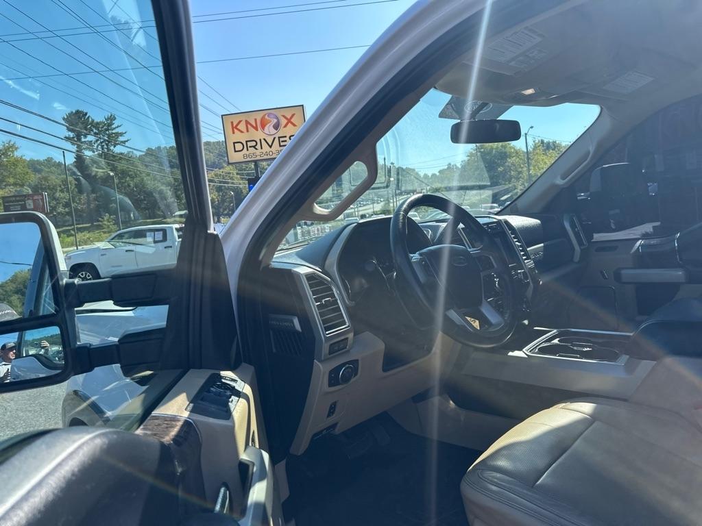 Ford Super Duty F-250 SRW King Ranch 4WD Crew Cab 8' Box 2017