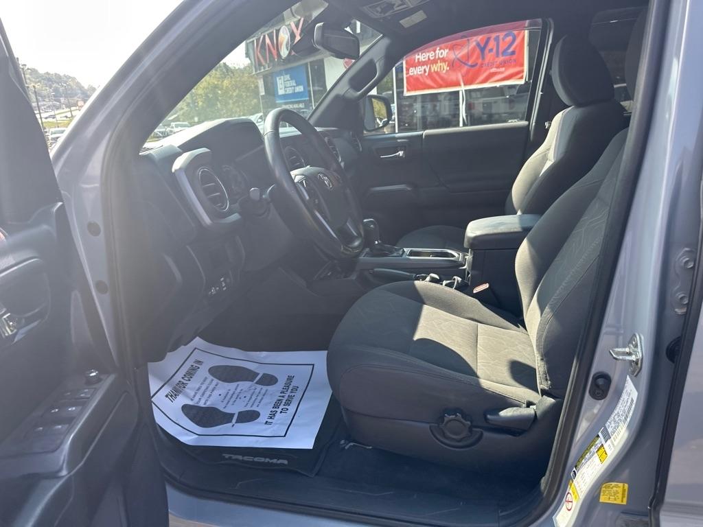 Toyota Tacoma TRD Off Road Double Cab 5' Bed V6 4x4 MT (Natl) 2018