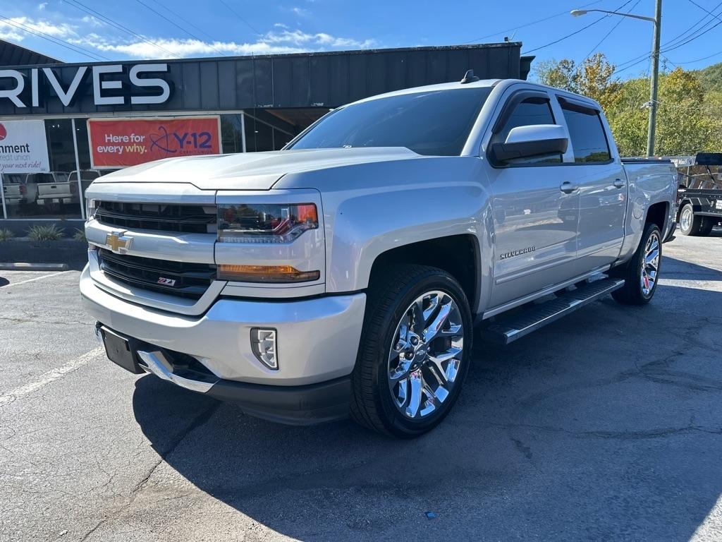 2017 Chevrolet Silverado 1500 4WD Crew Cab 143.5" LT w/2LT