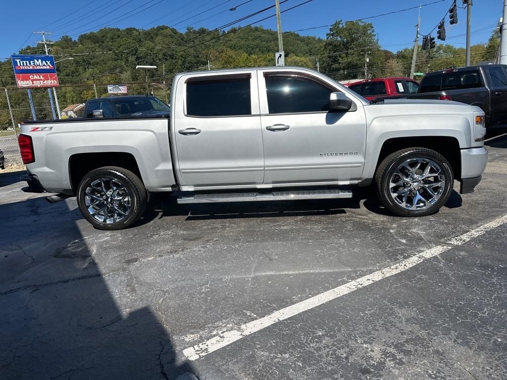 Chevrolet Silverado photo 4