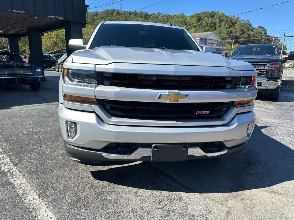 Chevrolet Silverado photo 6