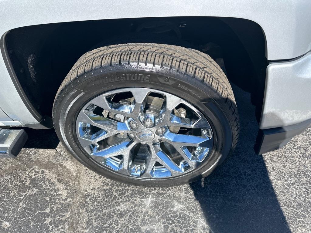 Chevrolet Silverado photo 7