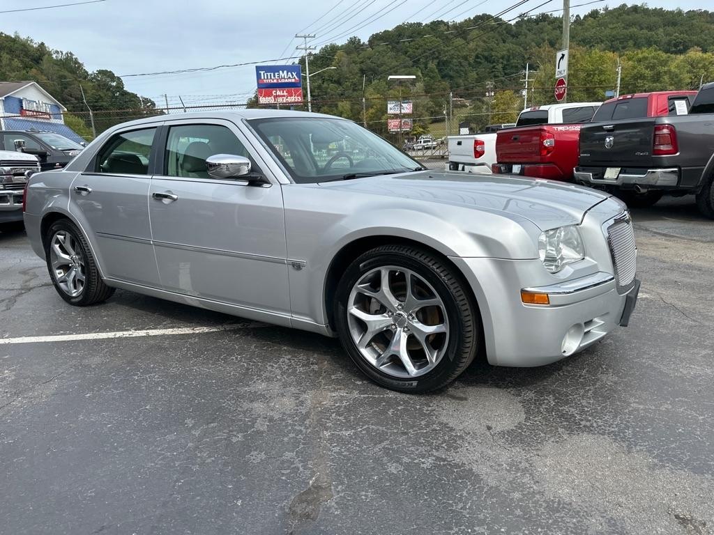 Chrysler 300 photo 5