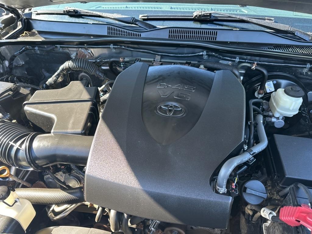 Toyota Tacoma TRD Off Road Double Cab 5' Bed V6 4x4 MT (Natl) 2018