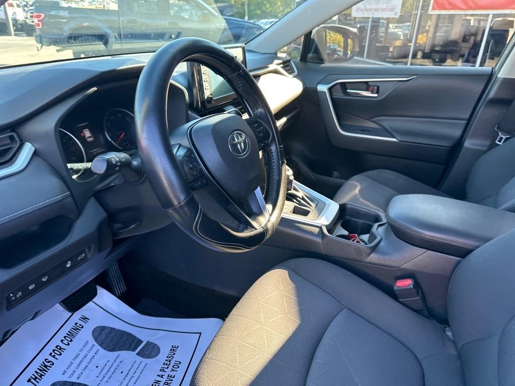 Toyota RAV4 XLE AWD (Natl) 2019